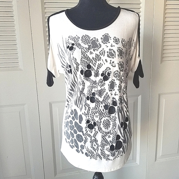 Disney Parks Women's X-Small Cream Animal Print Cold Shoulder Short Sleeve Top - Picture 1 of 7